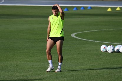 El futuro de Lucas Robertone no está en el Almería.