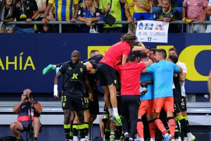 Koné llegaba tarde hasta a la celebración de los goles con el Almería.