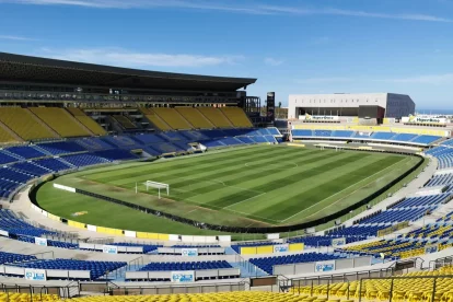 “Habrá unos 23.000 o 24.000 espectadores en las gradas del Gran Canaria”, anuncia Francis Matas, de la Cadena SER Las Palmas.