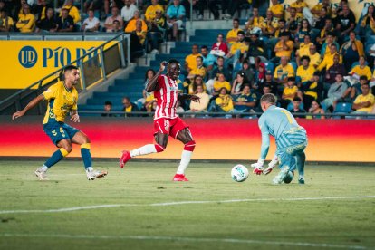 Patrick Soko tiene que ir mejorando con el paso de los encuentros.