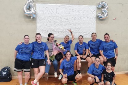 Las amigas de toda la vida de dos hermanos muy especiales.