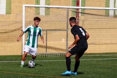 Joan tiene la estampa de su padre.