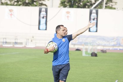 Sergi Barjuán tuvo una plantilla millonaria para volver a Primera.