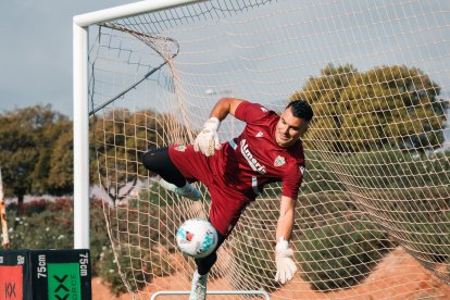 “No me imaginaba estar jugando con 38 años y a este nivel en el Almería luchando para intentar subir a Primera División”.