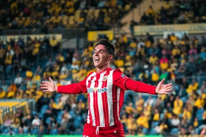 Arribas celebra su gol en el Gran Canaria a Las Palmas.