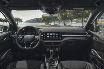 Interior con detalles que muestran toda la deportividad del modelo