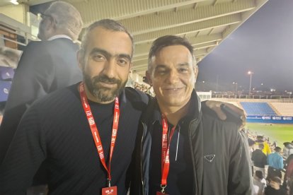 Mohamed El Assy y João Gonçalves en el palco posando para LA VOZ.