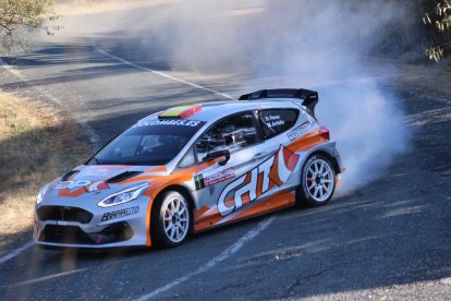 Pedro David Pérez y Miriam Antelo, lideres del andaluz con Ford Fiesta Rally2.