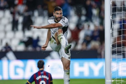 Puertas nunca falta a su cita con el gol.