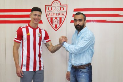 Mohamed El Assy tiene una gran relación con Darwin Núñez desde 2019.