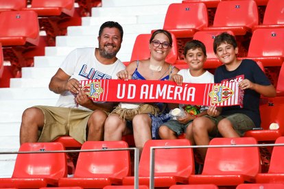 Una afición entregada al Almería.