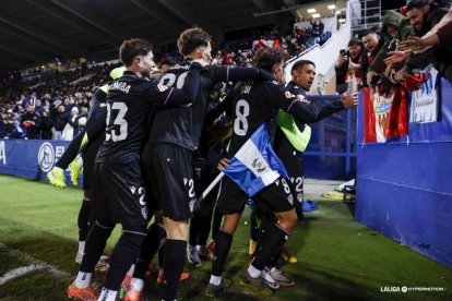 El equipo no para de sumar y celebrar triunfos en una dura Segunda.