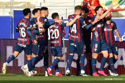 Portillo ahora celebra los goles con la camiseta azulgrana.