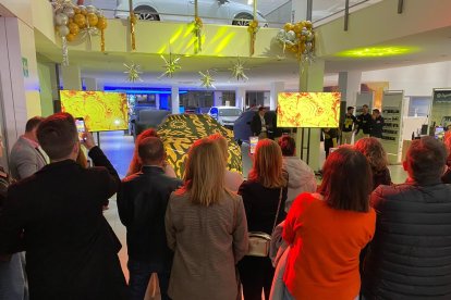 El público asistente expectante para conocer el nuevo T-Roc