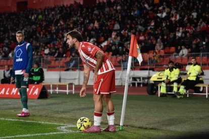 El Almería lanzaba hasta 13 corner en el partido sin rematar a gol.