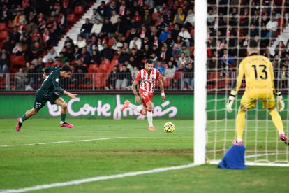 “El míster ya nos advirtió que tenía que estar todo el mundo preparado; vamos a participar todos los jugadores y eso es muy bueno”.