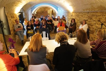 Las Caballerizas repletas de asistentes