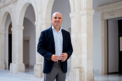 José Antonio García Alcaina, presidente.