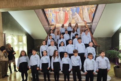 El coro infantil Pedro Mena, al inicio del acto.