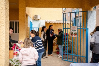 Mercadillo Navideño AIDA.