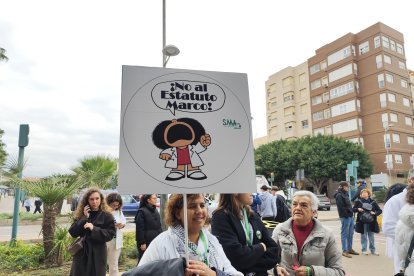 Manifestación sanitaria contra el nuevo Estatuto Marco, este jueves 11 de diciembre, en el marco de la huelga médica del 9 al 12 de diciembre.