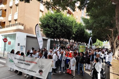 Manifestación sanitaria contra el nuevo Estatuto Marco, este jueves 11 de diciembre, en el marco de la huelga médica del 9 al 12 de diciembre.