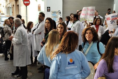 Manifestación sanitaria contra el nuevo Estatuto Marco, este jueves 11 de diciembre, en el marco de la huelga médica del 9 al 12 de diciembre.