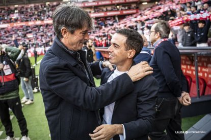 Pacheta va por los campos de España haciendo amigos.