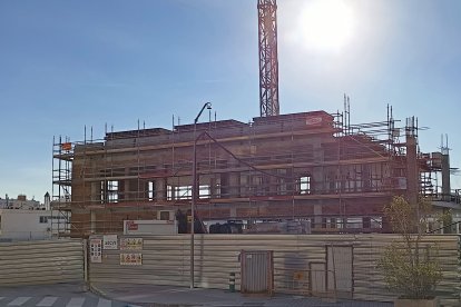 Edificio que será la futura estación de autobuses