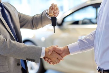 Las matriculaciones de vehículos comerciales ligeros crecen un 7,2% en noviembre, con 14.792 unidades.