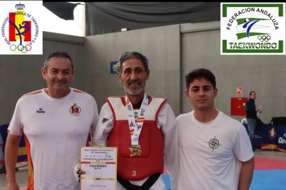 Juan Ibáñez Sánchez con Javier González Fortes y Miguel Ángel Peinado.