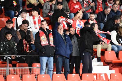 Aficionados en el Almería-Burgos.