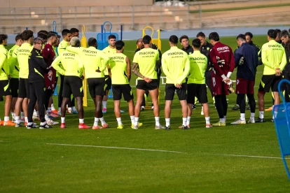 Rubi tendrá dos nuevos futbolistas para subir el nivel de la plantilla.