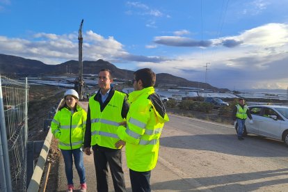 Visita del subdelegado a las obras durante este miércoles.