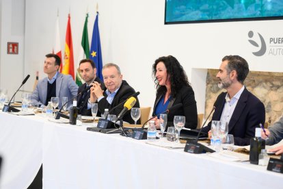 Almuerzo informativo de la Voz de Almería ‘Agricultura y Digitalización’.