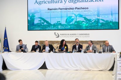 Almuerzo informativo de la Voz de Almería ‘Agricultura y Digitalización’.