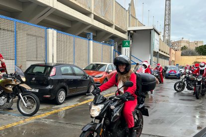 Las mejores imágenes de la XIV Ruta Motera Papá Noel por Almería.