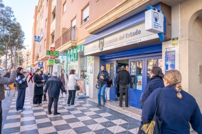 'La Buena estrella' en Roquetas de Mar reparte deja cerca de 3 millones de euros en Roquetas de Mar.