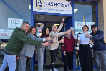 Las Norias celebra el tercer premio del sorteo extraordinario de la Lotería de Navidad.