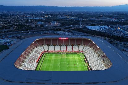 El Real Murcia hace gala de un campo moderno y bien equipado.