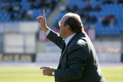 Paco Flores daba al Almería un plus por su experiencia en alta competición.