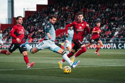 Leo Baptistao en el Mirandés-Almería.