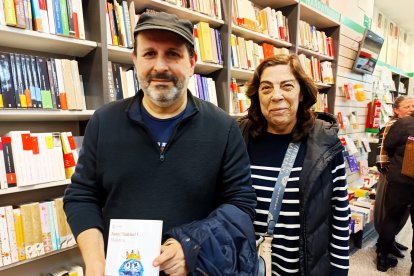 Presentación de la novela 'Majareta' de Juan Manuel Gil en la Librería Picasso.