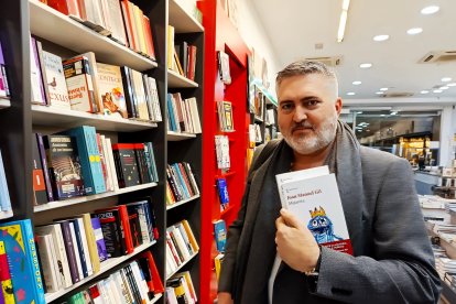 Presentación de la novela 'Majareta' de Juan Manuel Gil en la Librería Picasso.