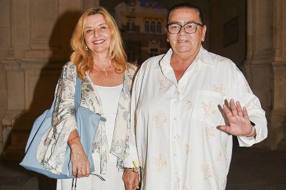 María del Monte e Inmaculada Casal.