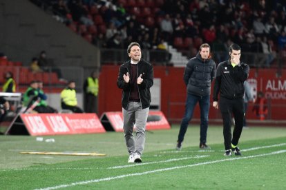 Rubi en el Almería-Burgos en el Estadio de los Juegos Mediterráneos.
