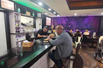 La Cafetería Roypa un día de semana.