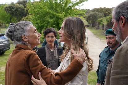 Angela Molina y Amaia Salamanca en 'Pura Sangre'.