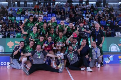 Las chicas del Fundación Cajasol Andalucía, campeonas.