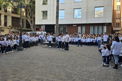 El colegio Nuestra Señora del Milagro celebra el Día de la Paz.